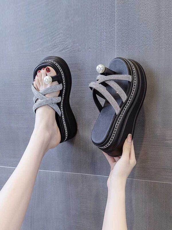 These trendy, platform Rhinestone Women’s sandals, Balanced Heel-RV671