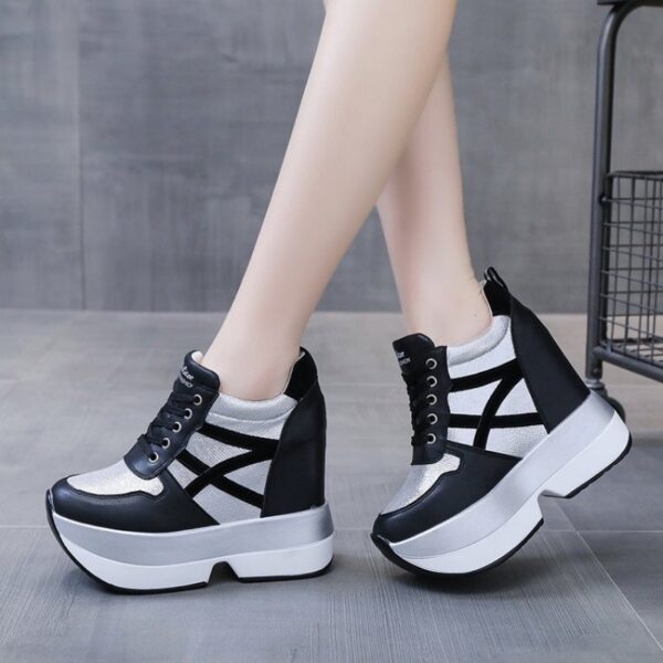Women’s White Platform Sneakers with Hidden Wedge Heels, Sneaker & Kades-WR120