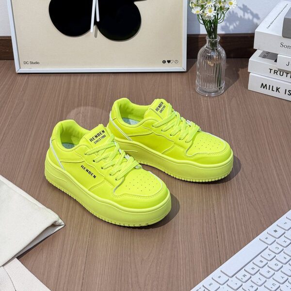 Women’s Trendy and Super Popular, Thick-soled Sneaker & Kades – WR140