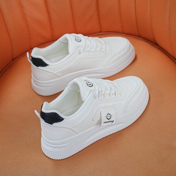 Popular women’s casual shoes, soft sole, perfect for spring with Sneaker & Kades - WR188
