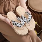 Women’s Simple Flip-Flops Korean Trend Beach Sandals, Slipper-RV194 - Image 3