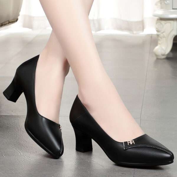 Soft leather, soft-soled women's shoes for Women, Style Shoes – RV2583