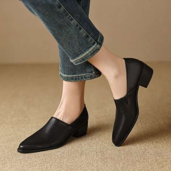Elegant low-cut women's shoes, Style Shoes – RV2562