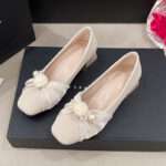 French-style pearl and floral chunky heeled flats for women, Style Shoes – RV2588 - Image 3
